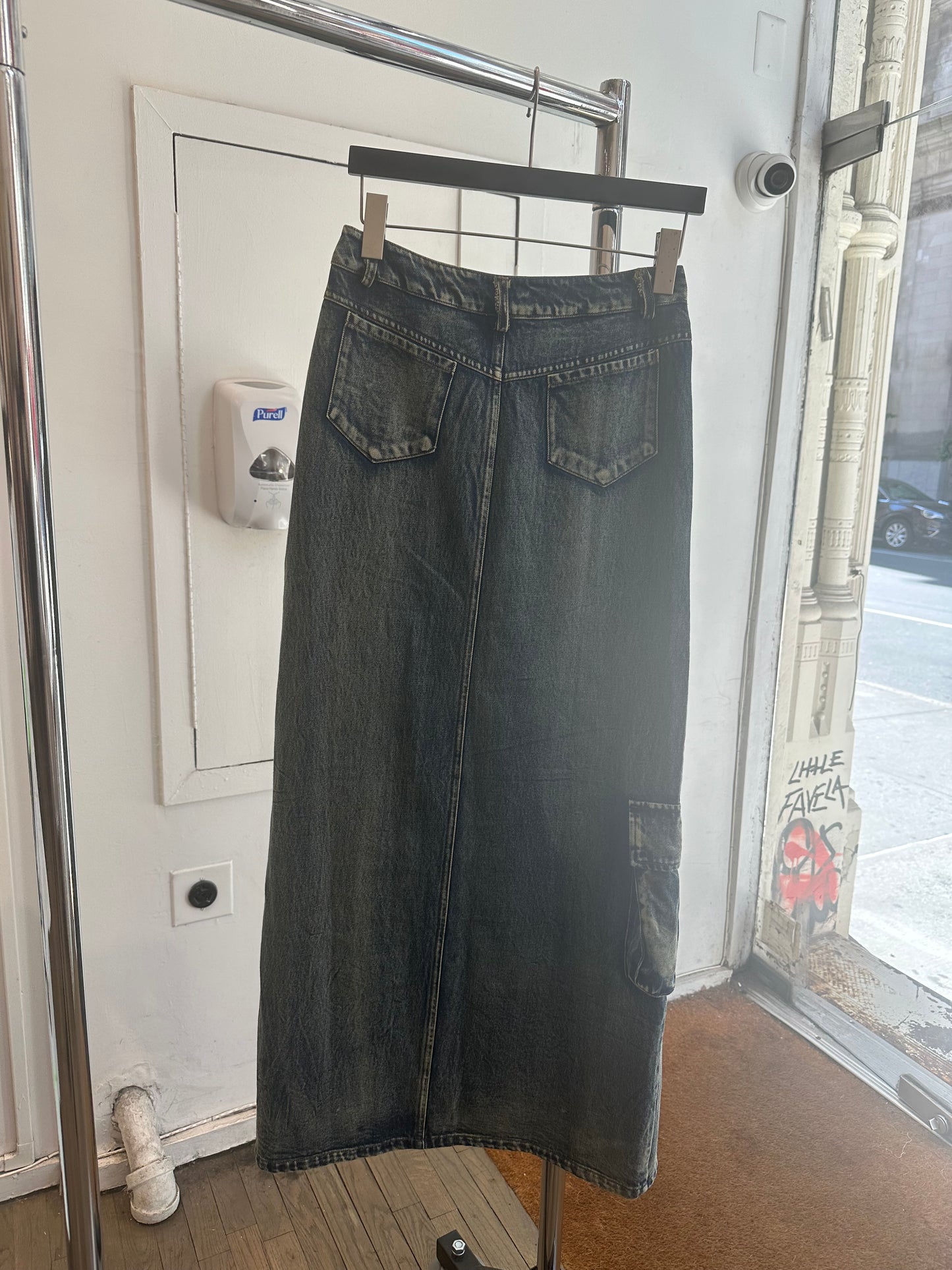 Dear Alien side opening skirt