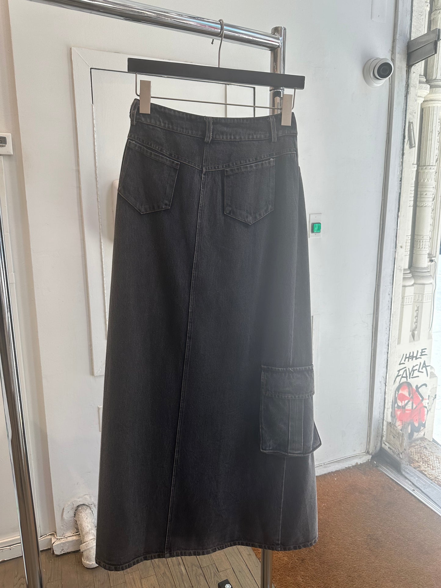 Dear Alien side opening skirt