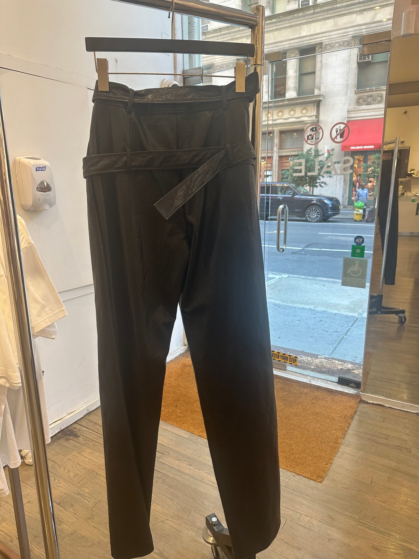Doucan mushroom leather trouser
